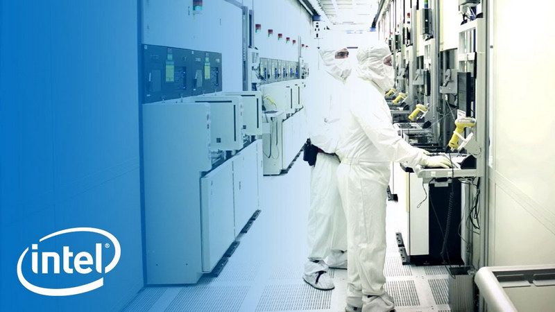Intel abandonaría la fabricación de chips de contrato en los próximos meses